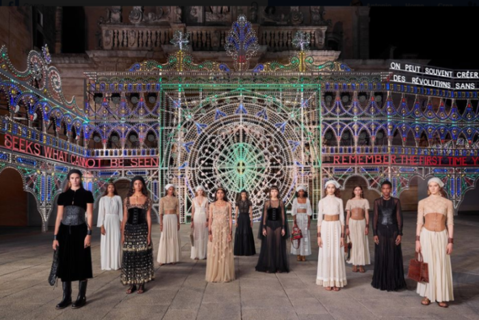 DIOR: COLLEZIONE CRUISE 2021